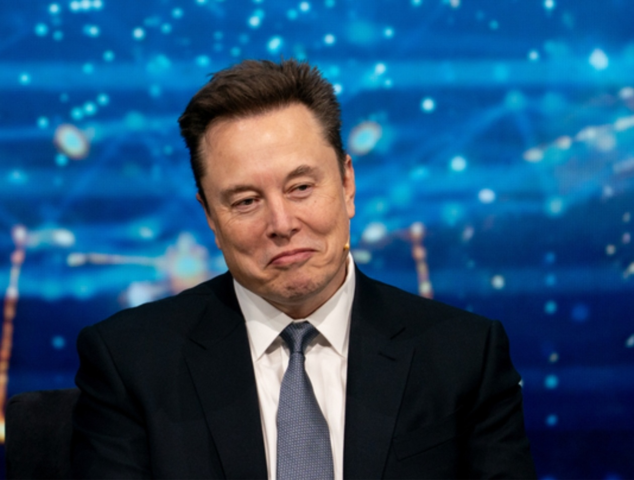 Elon Musk quer construir uma cidade na Lua em menos de 10 anos