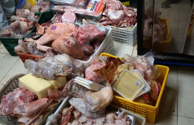 REDUÇÃO DA IMPORTAÇÃO DE CARNE BOVINA É POSITIVA, MAS PREÇOS NÃO DEVEM BAIXAR JÁ, ALERTA ECONOMISTA